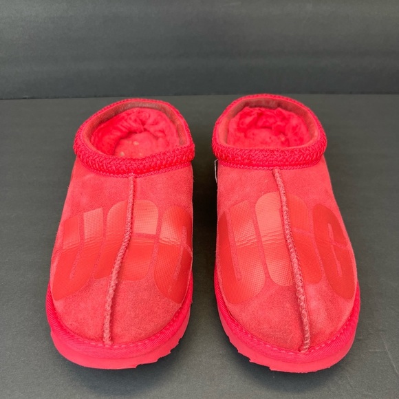 UGG Vibrant Pink Fleece Slippers Size 6 - Picture 6 of 9